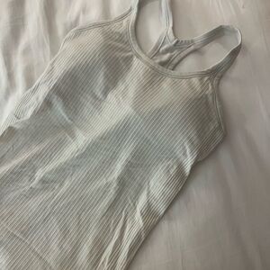 LULULEMON EBB TO STREET TANK SIZE 4